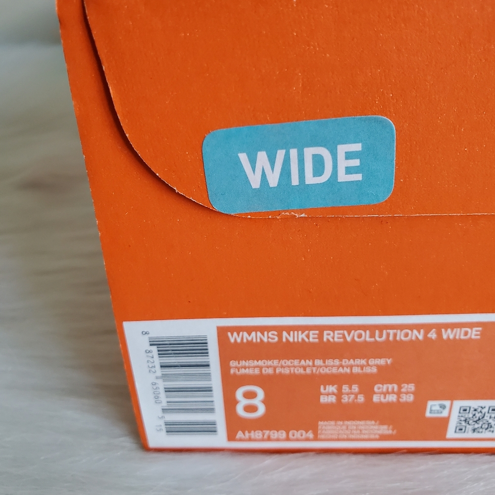NIKE WOMEN'S SHOES SIZE 8 WIDE - Picture 6 of 7